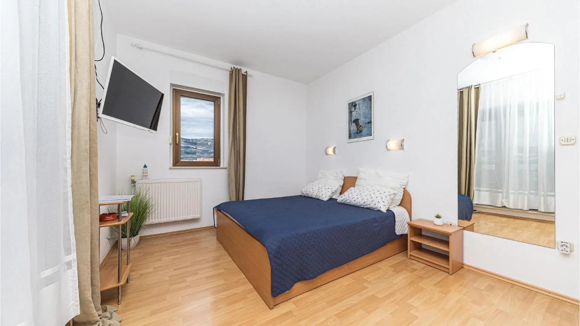 Stunning Apartment In Kastel Stafilic Kastela
