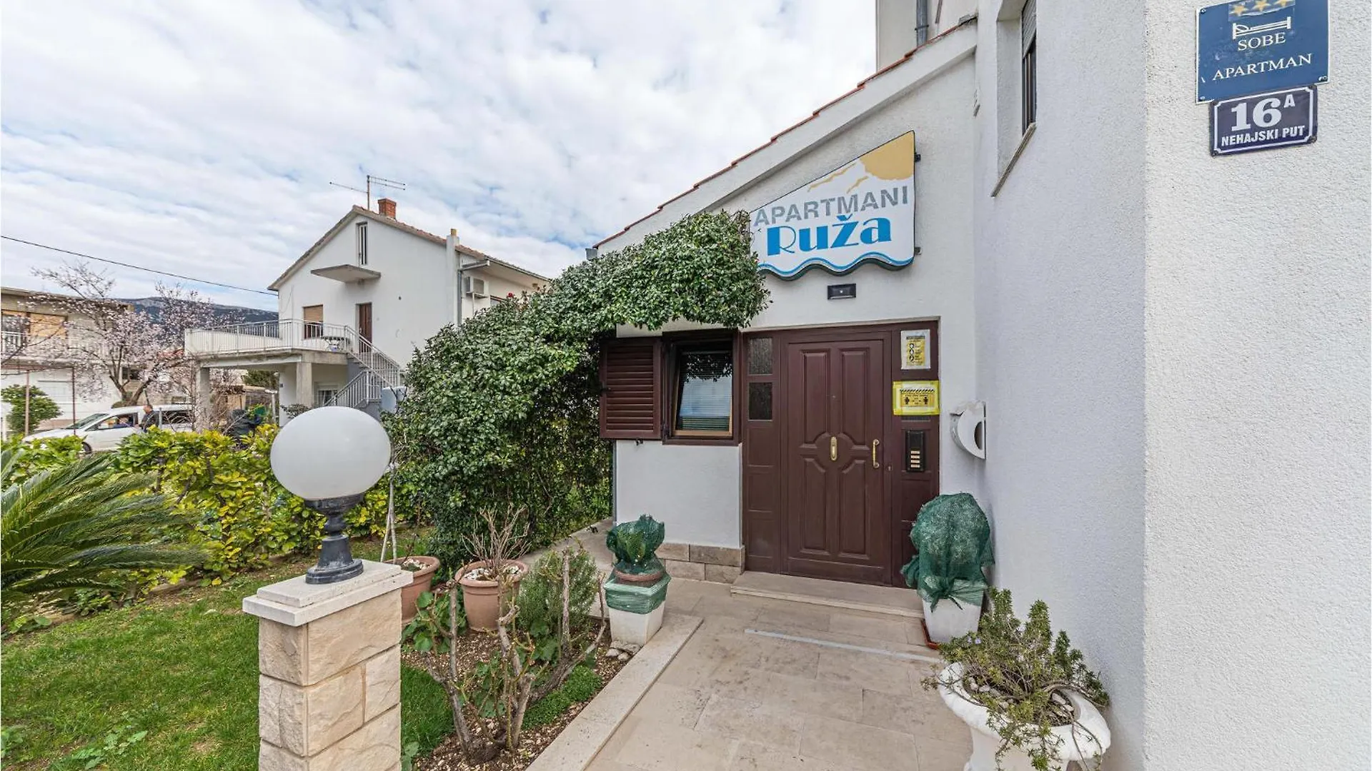 Stunning Apartment In Kastel Stafilic Kastela